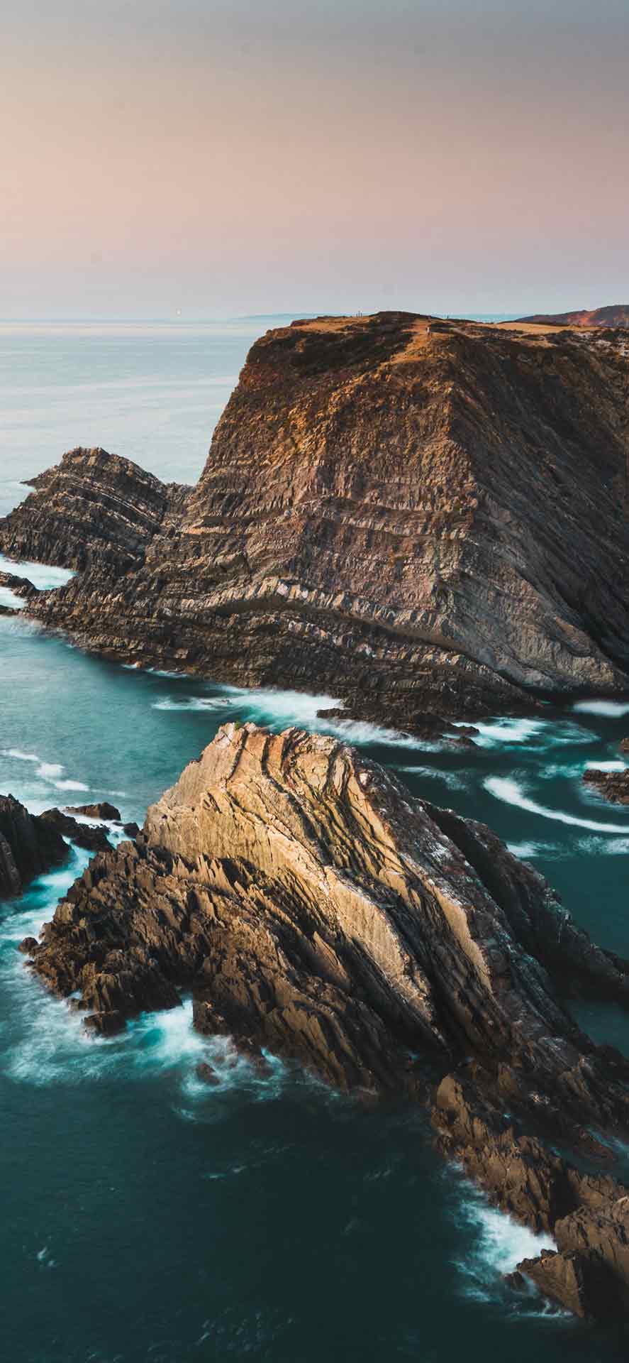 戏剧性的大海边缘风景壁纸