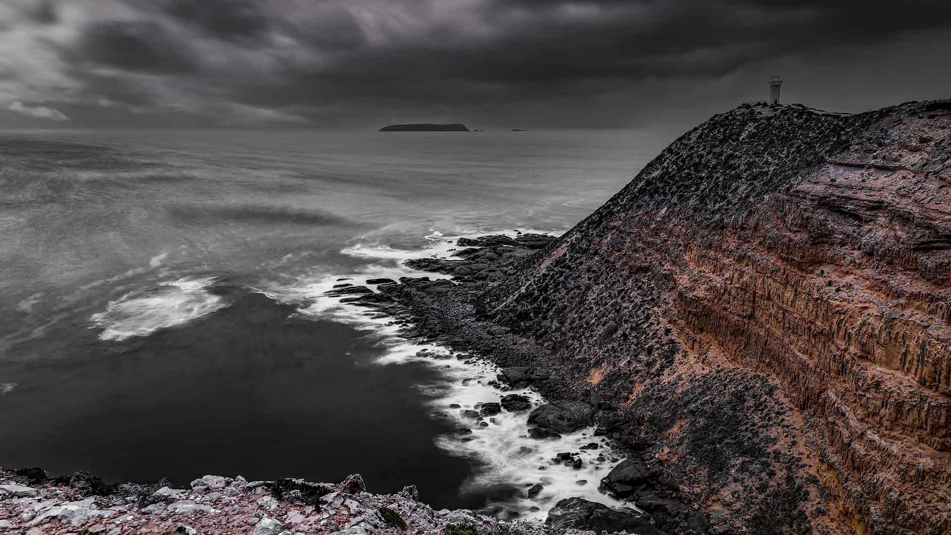 海岸悬崖岩石天空灯塔