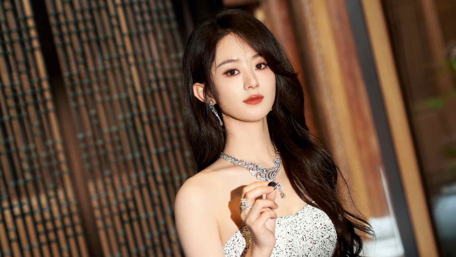 中国美女女演员名人赵丽颖照片