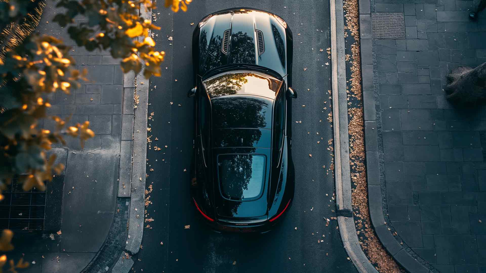 豪华汽车城市街道桌面壁纸