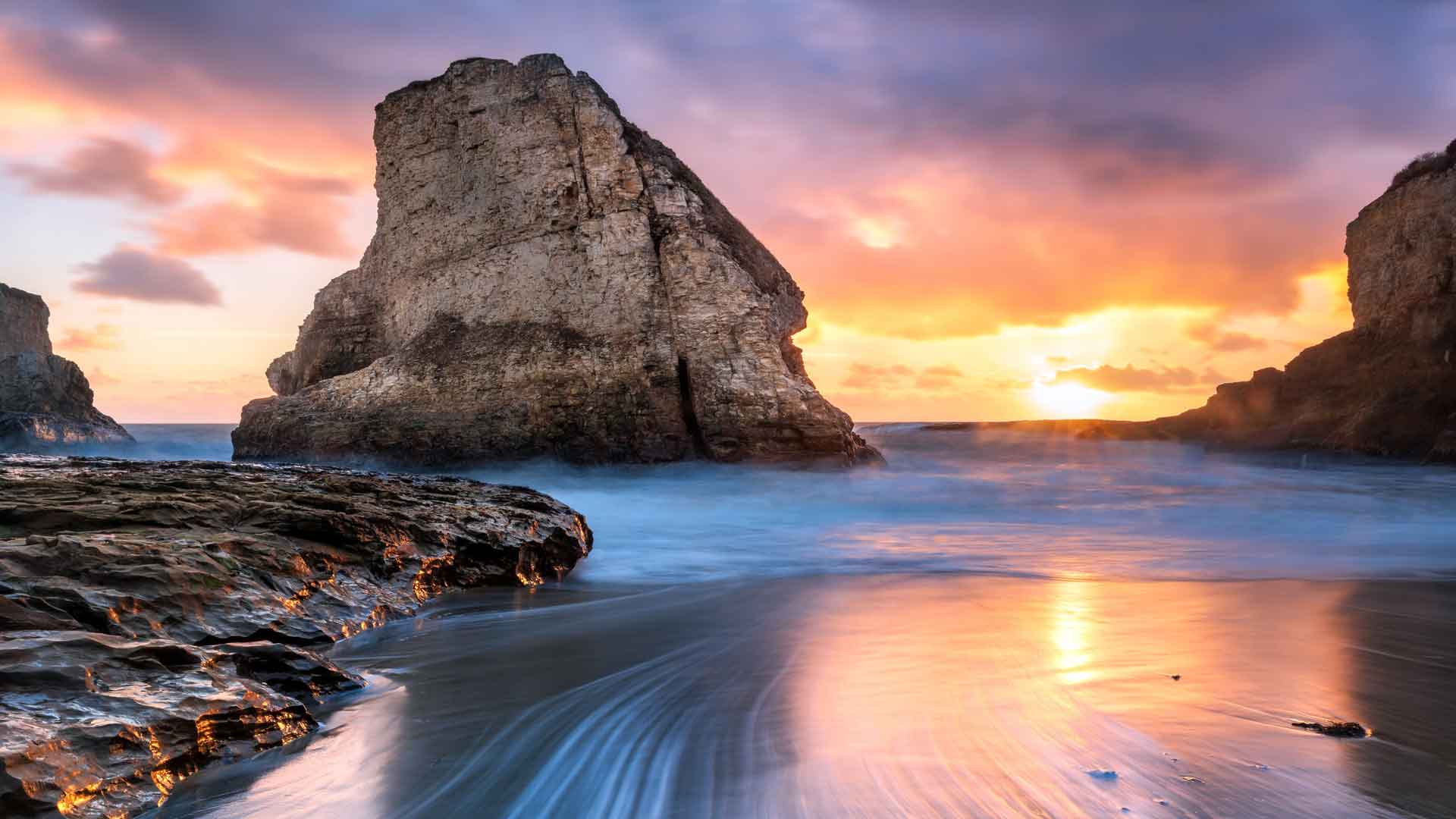 岩石 圣克鲁斯 海滩 海浪 加利福尼亚州 美国 5K