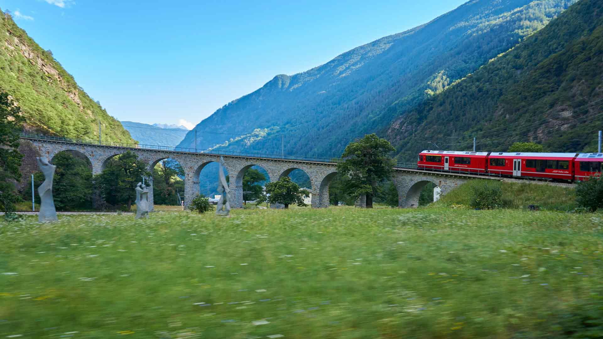 火车 螺旋高架桥 布鲁西奥