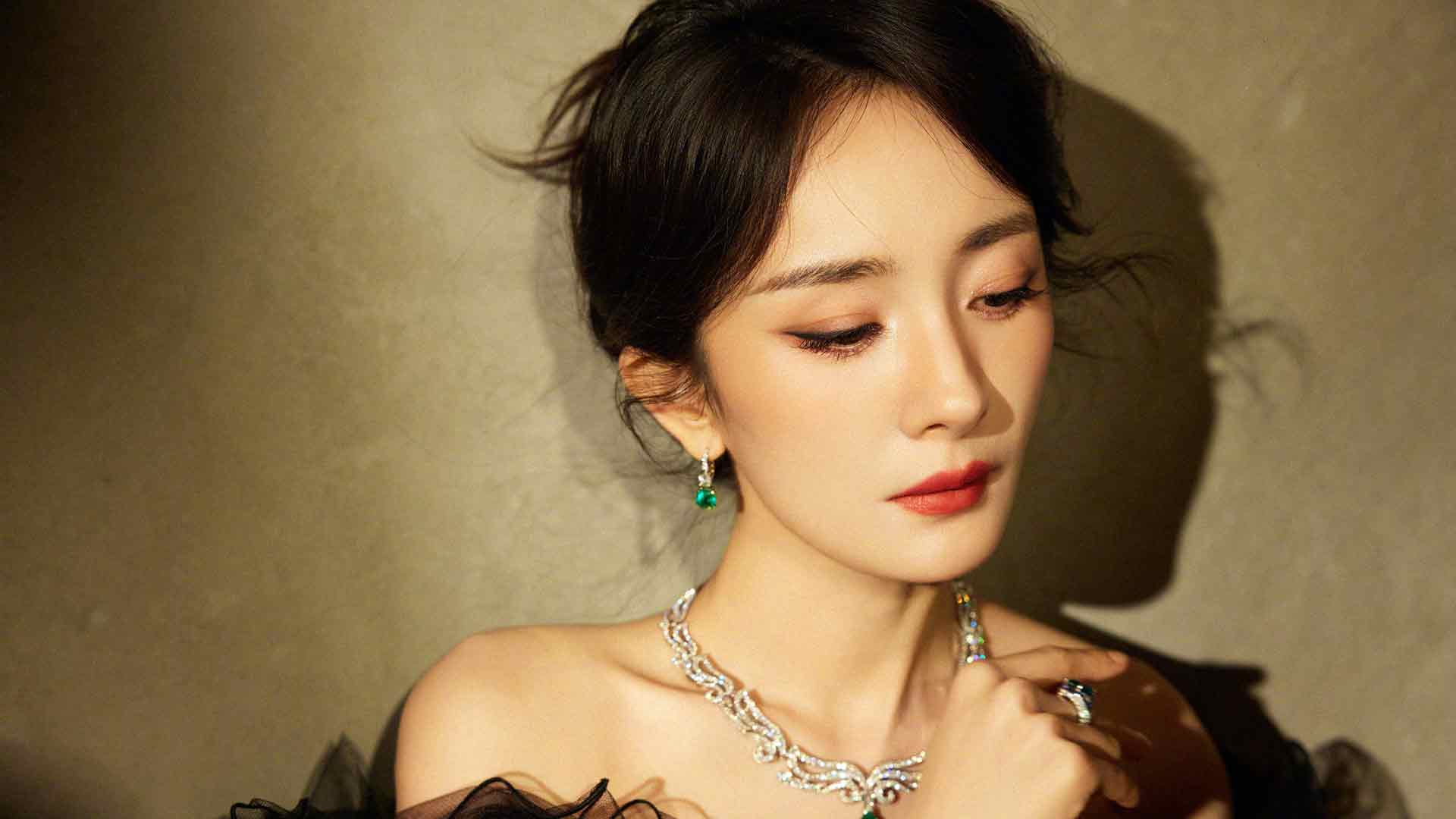 杨幂2025珠宝广告名人