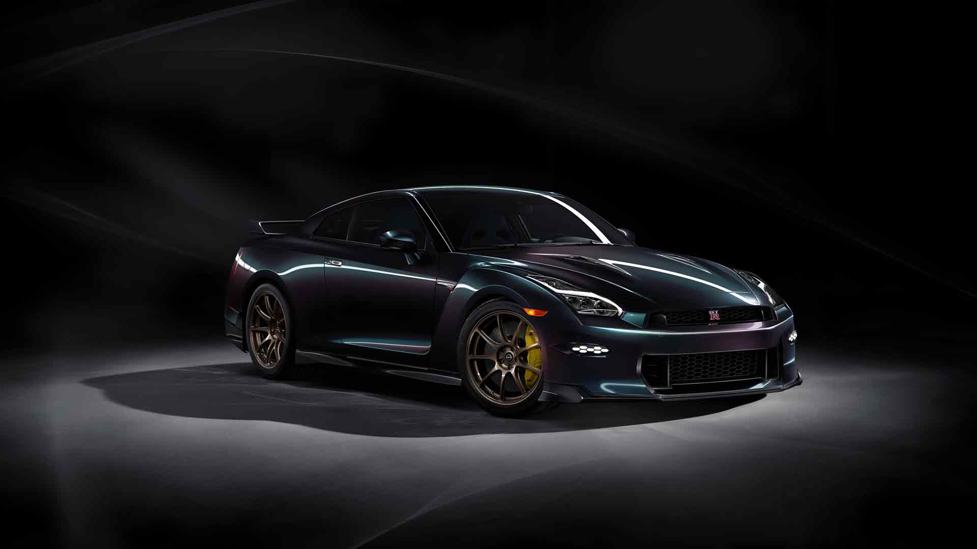 日产 GT-R 2024 暗黑工作室拍摄 哥斯拉桌面壁纸