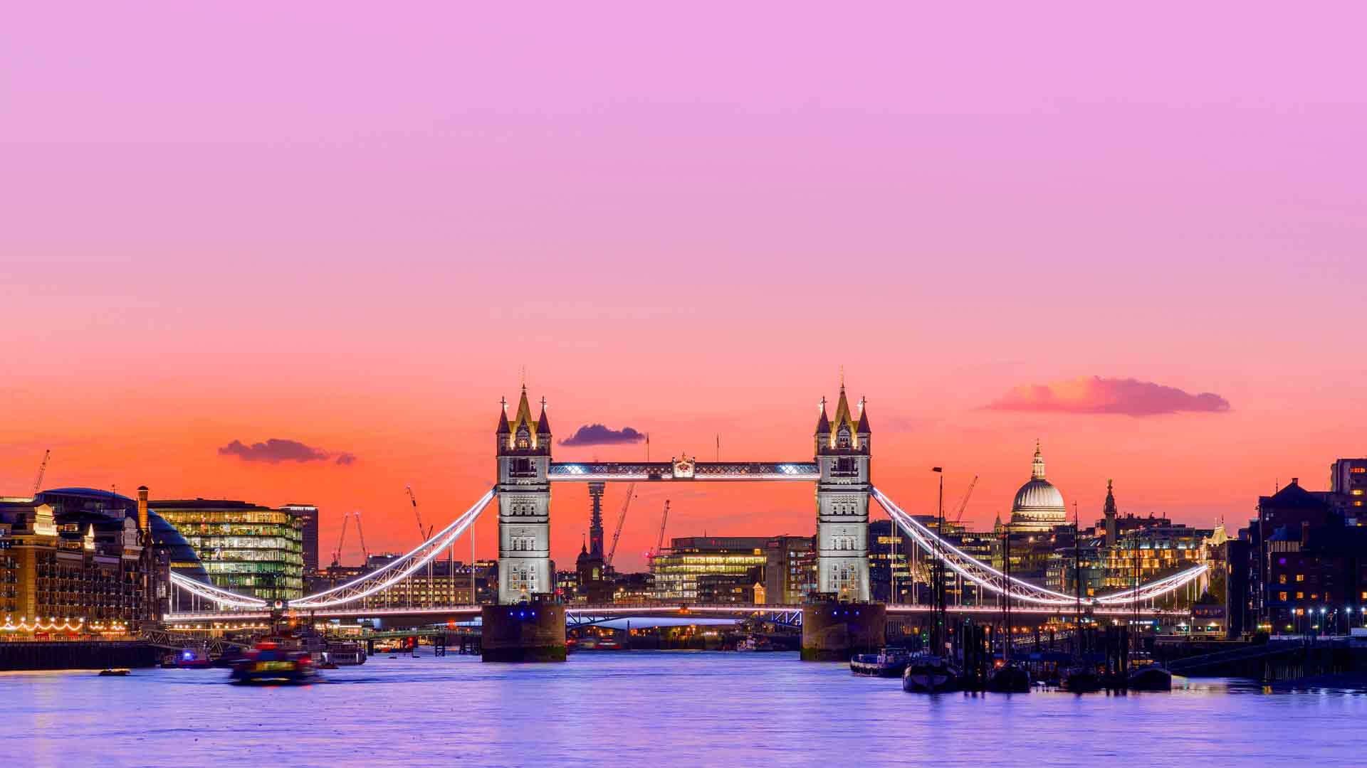 夏日落日，伦敦塔桥，泰晤士河