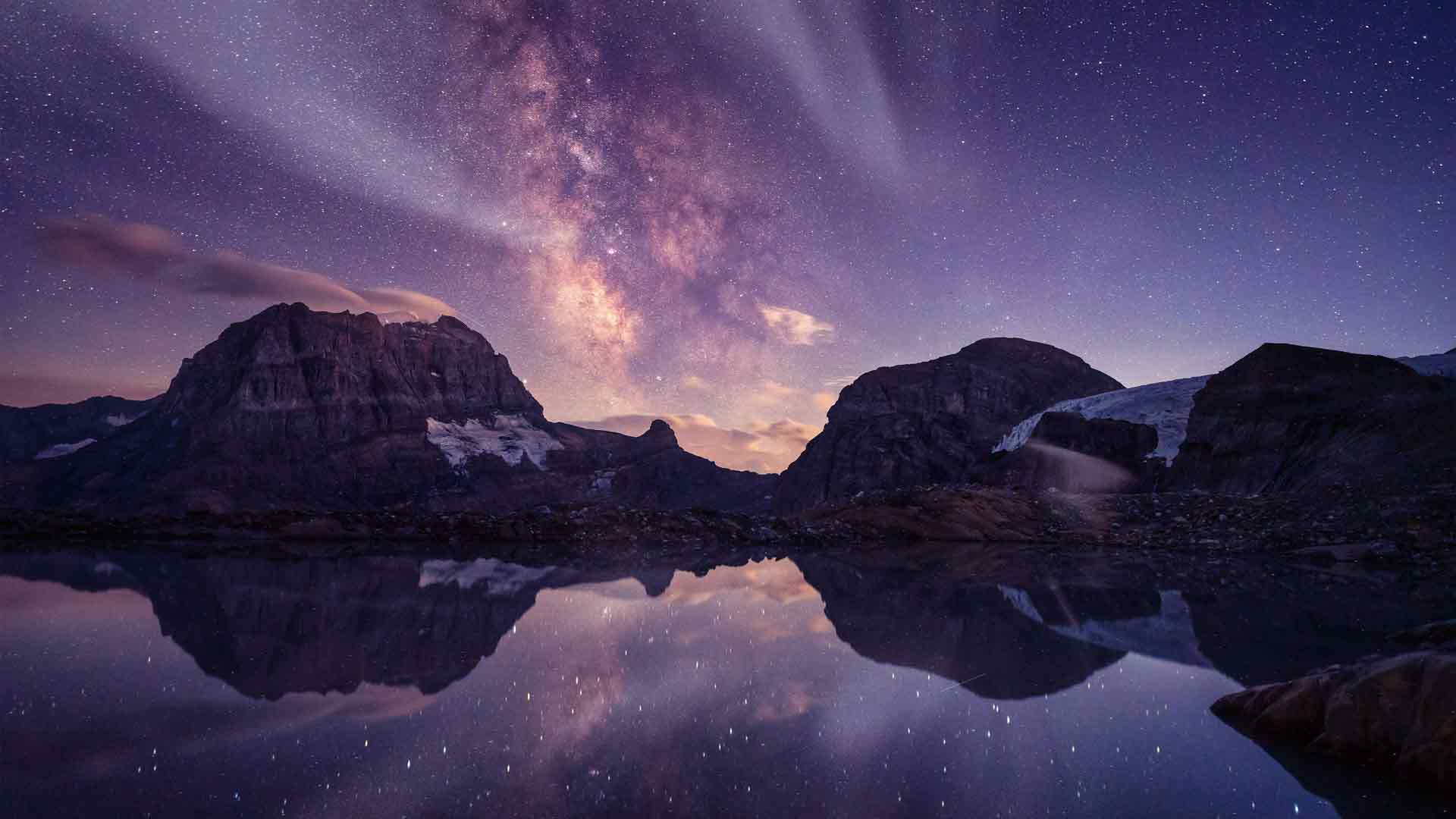 瑞士银河群山宁静湖泊之夜